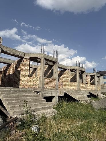 Продается таунхаус в городе Ош, в самом лучшем районе Геологородок