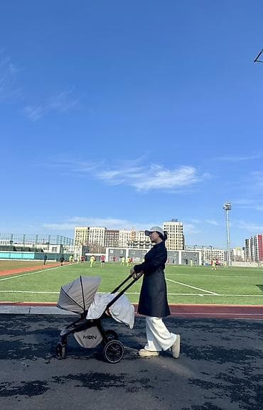 lc waikiki: Коляска, Другой бренд, цвет - Коричневый, Б/у — 2