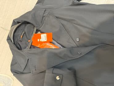 стильные плащи больших размеров: Лаконичное женское пальто-тренч серого цвета - Фасон: прямой — 2