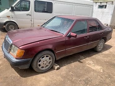 Mercedes-Benz W124: 1989 г., Автомат, Бензин, Седан — 3