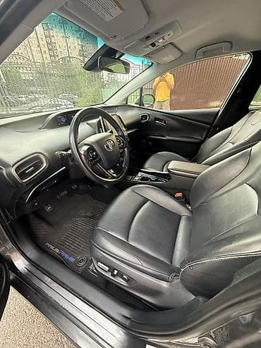 second tech: Toyota Prius: 2020 г., 1.8 л, Вариатор, Гибрид, Хэтчбэк — 6