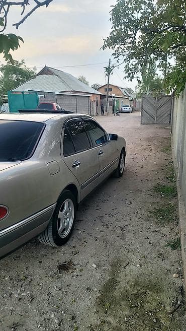 сиденья салон на мерседес 124: Mercedes-Benz E-Class: 1996 г., 2.3 л, Механика, Бензин, Седан — 7