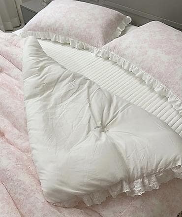 Шейшеп, жууркандар: Пуховое стеганое одеяло с наволочками и оборкой - Комплект: одеяло + — 2