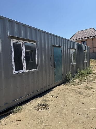 Гаражи: СРОЧНО СРОЧНО ГОРИТ Продаю 3ком студию дом из контейнера! Имеется в — 1
