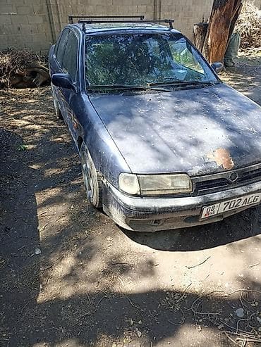 lada 2101: Седан с аэродинамическим спойлером на крышке багажника. Темно-синий — 6