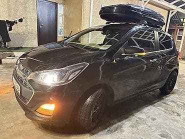 spar: Chevrolet Spark: 2018 г., 1 л, Вариатор, Бензин, Хэтчбэк — 4