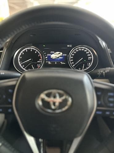 Toyota Camry: 2019 г., 2.5 л, Автомат, Бензин, Седан — 5