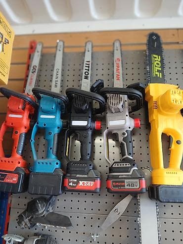 Аккумуляторные цепные пилы (разные модели) Описание: - Компактные