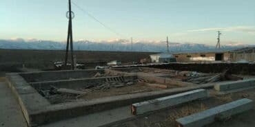 гэс 5 дом: Кашар сатылат. Свети бар. 60 соток. Жеке 10 киловаттык трансформатор — 2