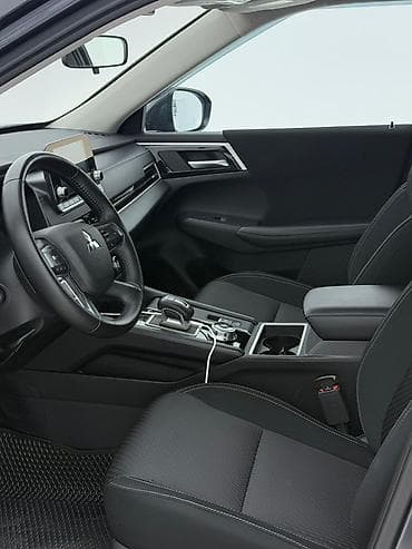 Продажа авто: Mitsubishi Outlander: 2024 г., 2.5 л, Автомат, Бензин, Кроссовер — 7