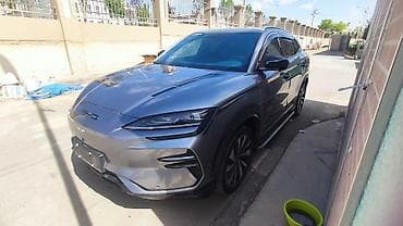 BYD Song Plus: 2024 г., Гибрид, Кроссовер