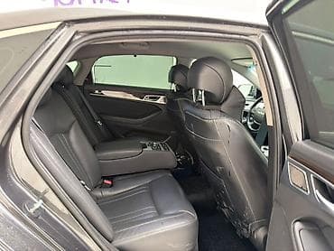 li l 9: Hyundai Genesis: 2017 г., 3.3 л, Автомат, Бензин, Седан — 5