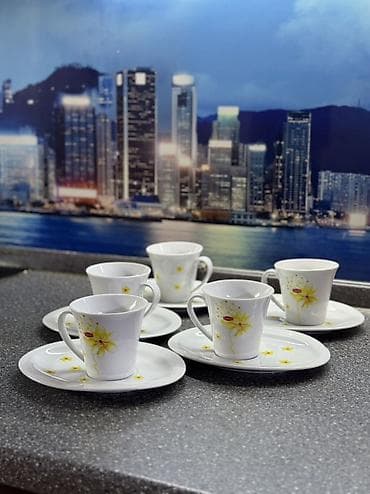 чайная церемония: Чайный набор Lipton с цветочным декором в отличном состоянии. - — 5