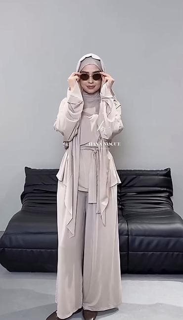 джилбаб фото: Женский комплект в стиле modest fashion, светло-бежевый Состав — 1