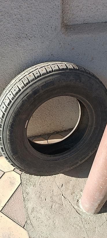 maxxis 980: Шины на портер185r14c 102/100r Покрышка с диском 6000 сом почти — 3