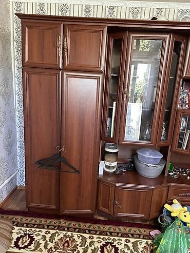 декор стена: Стенка-шкаф, Тип стенки-шкафа: Модульная, Для зала, Б/у, Особенности: Для хранения посуды — 4