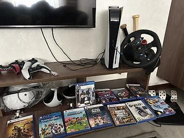 Игровой комплект PlayStation 5 с аксессуарами и играми полный комплект