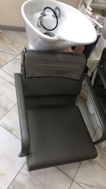 визажное кресло: Парикмахерская мойка для салонов красоты и парикмахерских. Германия — 3