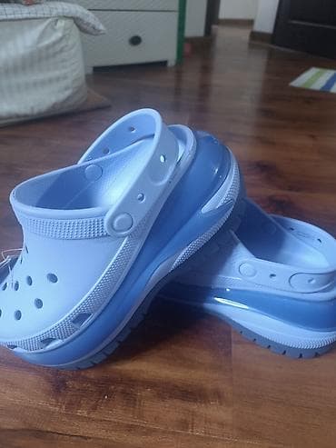 горный обувь: Сабо, 38, Crocs, Новый, цвет - Голубой, Самовывоз — 1