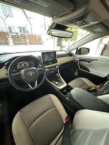 транзитный: Toyota RAV4: 2021 г., 2.5 л, Вариатор, Гибрид, Кроссовер — 9