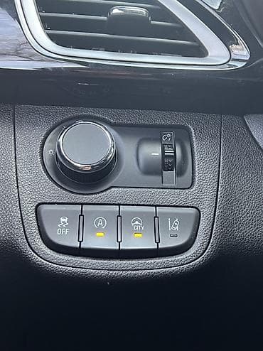 tesla pi: Chevrolet Spark: 2018 г., 1 л, Бензин — 4