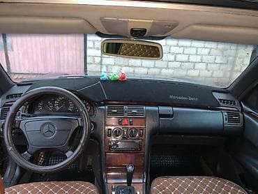центральная консоль мерс 210: Mercedes-Benz : 1997 г., 2.4 л — 4