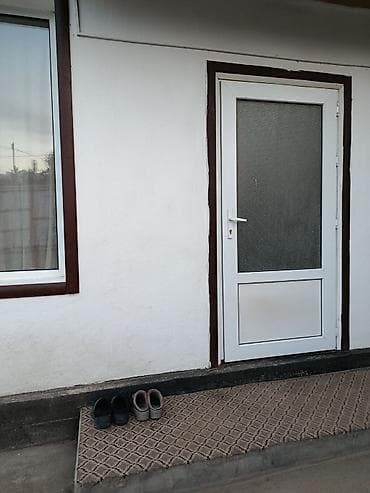 котед: Продам дом в Бостери. Иссык -куль. 4 комнаты,сан/узел,душ. коттеджи — 1