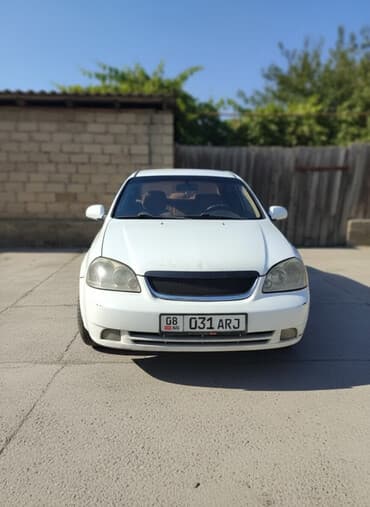 продаю в связи с переездом: Daewoo Lacetti: 2003 г., 1.6 л, Автомат, Бензиновая, Седан — 1