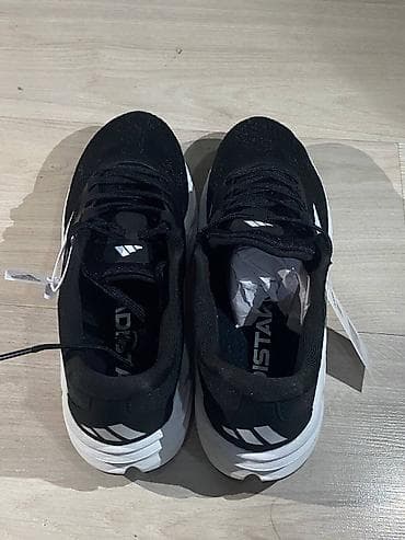 Мырзалардын бут кийими: Эркектердин кроссовкасы, 41, Adidas, Жаңы, түсү - Кара — 1