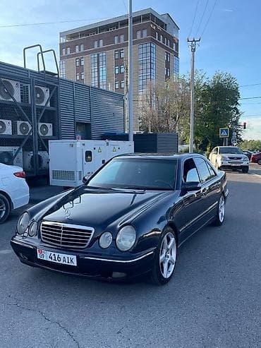 Транспорт: Mercedes-Benz E-Class: 2001 г., 4.3 л, Автомат, Бензин, Седан — 5