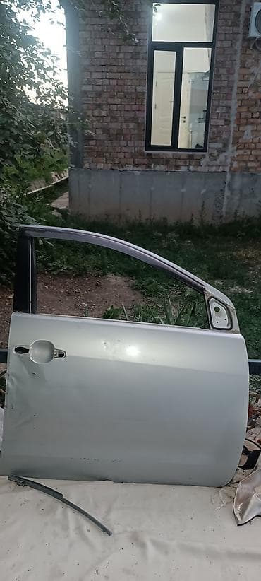 windom 2003: Автодвери для Toyota ист 2003), серебристый цвет. В наличии: - — 2