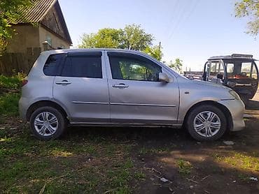 Продажа авто: Mazda Demio: 2003 г., Автомат, Бензин, Хэтчбэк — 6