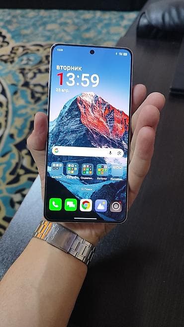 telefon iphone: OnePlus 13R, Б/у, 256 ГБ, цвет - Серебристый, 2 SIM — 6