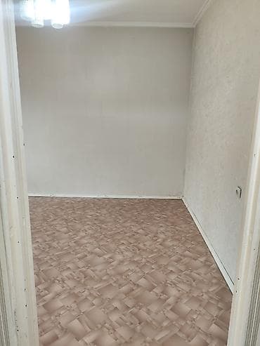 12 мкр сдаю: 1 комната, 35 м², 105 серия, 5 этаж, Косметический ремонт — 2