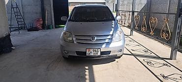 Toyota Ist: 2002 г., 1.3 л, Автомат, Бензин, Хэтчбэк