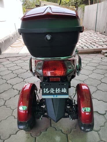 купить кофр на скутер: 100 куб. см, Электро, Новый — 3