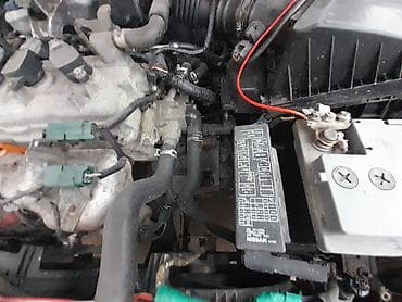 Унаа сатуу: Nissan Primera: 2001 г., 1.8 л, Кол менен иштөөчү, Бензин, Хетчбек — 8