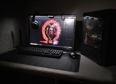 кампютер ош: Компьютер, ядролор - 4, ОЭТ 16 ГБ, Оюндар үчүн, Колдонулган, Intel Xeon, AMD Radeon RX 580, HDD + SSD — 4