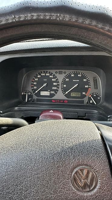 трамблер гольф 2: Volkswagen Golf: 1995 г., 2 л, Автомат, Бензин, Хэтчбэк — 8