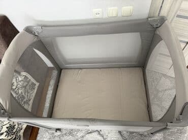 матрасы для манеж: Манеж-кровать, Б/у, Складной — 6