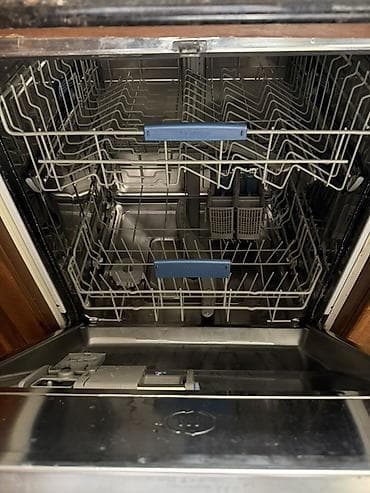 аппарат фри: Посудомойка — 1