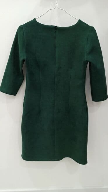 зеленое платье большого размера: Женское платье. Состояние отличное.
Размер 42 — 2