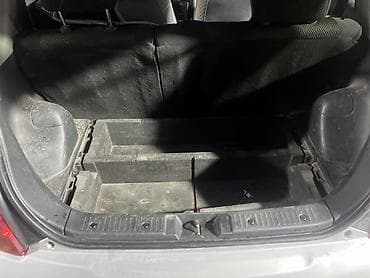 пепельница авто: Toyota Ist: 2004 г., 1.5 л, Автомат, Бензин, Хэтчбэк — 7