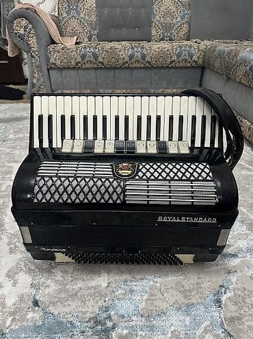 Продаю Германские Аккордеон Роялстандарт монтана состоянии очень at lalafo.kg Продаю Германские Аккордеон Роялстандарт монтана состоянии очень
