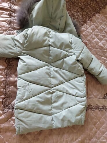 национальный пиджак: Зимняя куртка для девочек 9-11 лет. Фисташкового цвета в отличном — 2