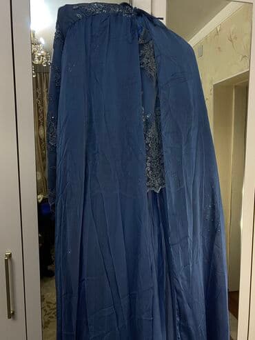 коктейльное платье синего цвета: Бальное платье, Длинная модель, цвет - Голубой, L, В наличии — 2