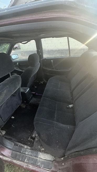 Унаа: Nissan Maxima: 1990 г., 3 л, Кол менен иштөөчү, Бензин, Седан — 3