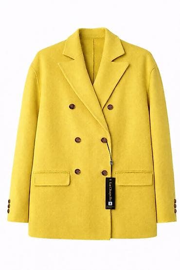 s: Женское полупальто из плотной шерстяной ткани. Особенности: материал — 4