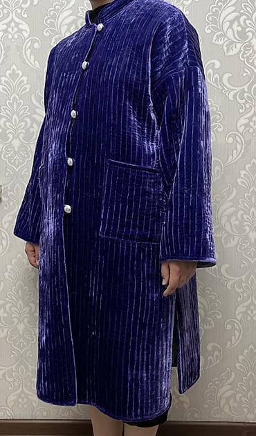 из дубая: ЧАПАН ИЗ ДУБАЙСКОГО ВЕЛЮРА НАСЫЩЕННО ФИОЛЕТОВОГО ЦВЕТА, ВНУТРИ — 2