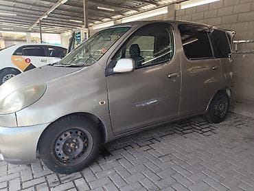 япошку: Toyota Funcargo: 2002 г., 1.3 л, Автомат, Бензин, Хэтчбэк — 3